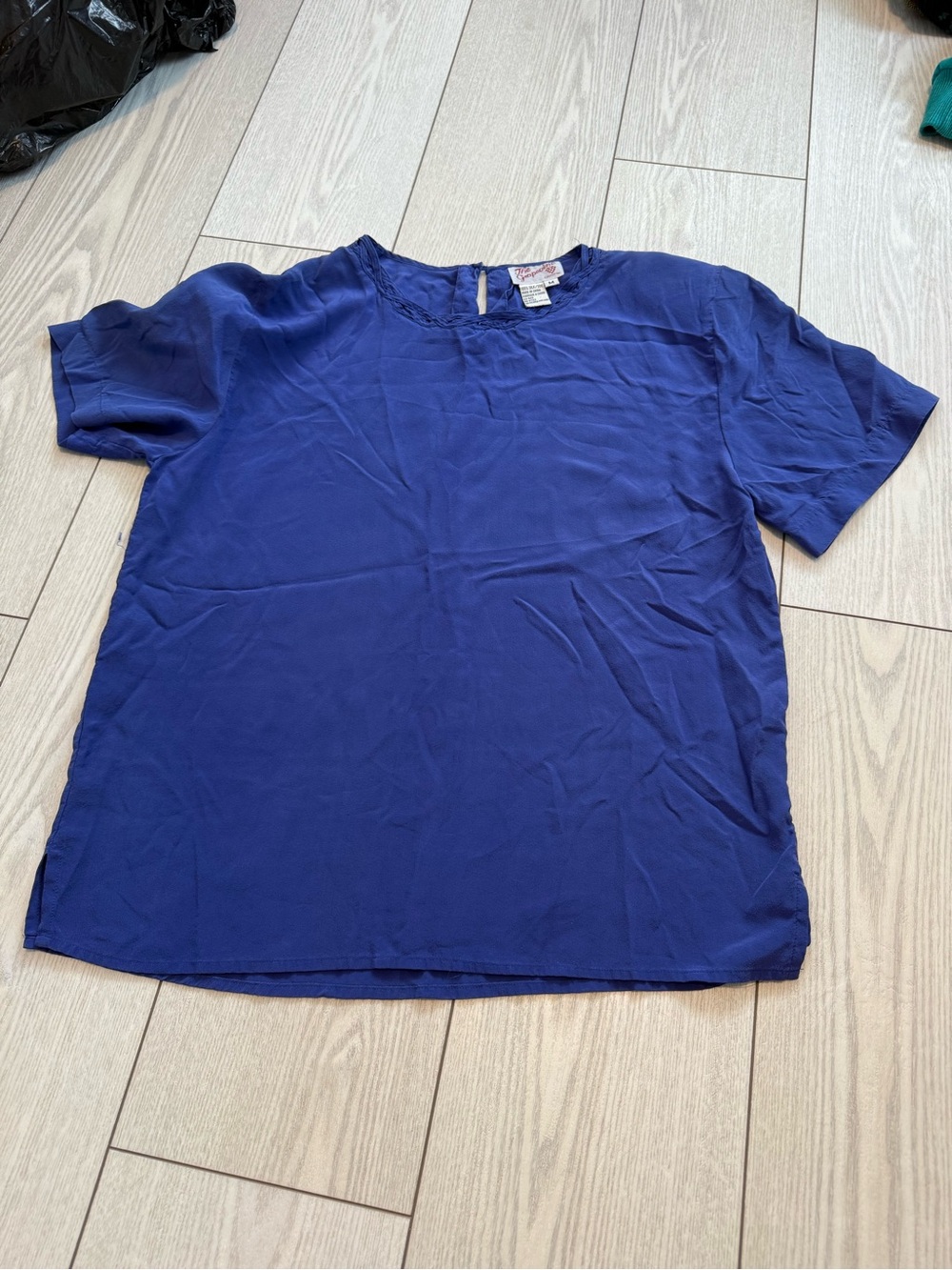 Vintage 100% silk royal blue tee short sleeve blouse summer M classic luxury